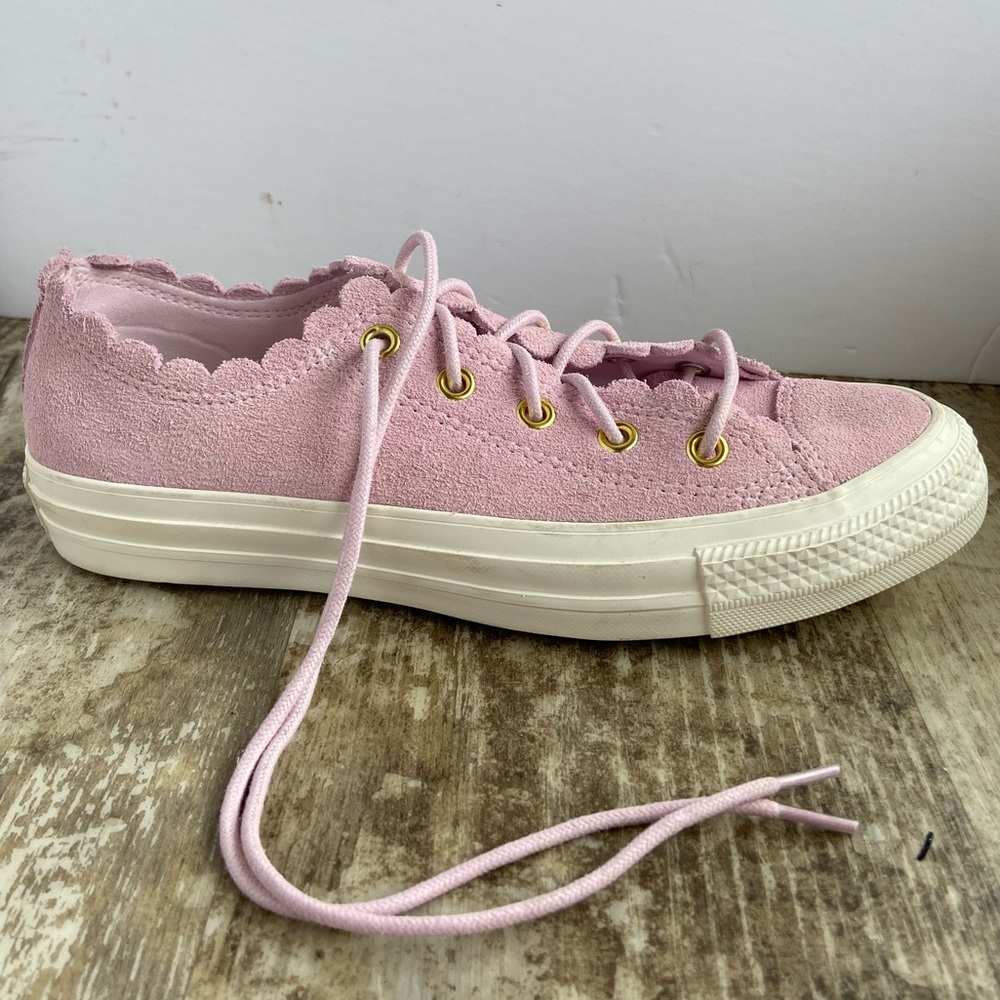 Clean {Converse}! - Picture 5 of 8